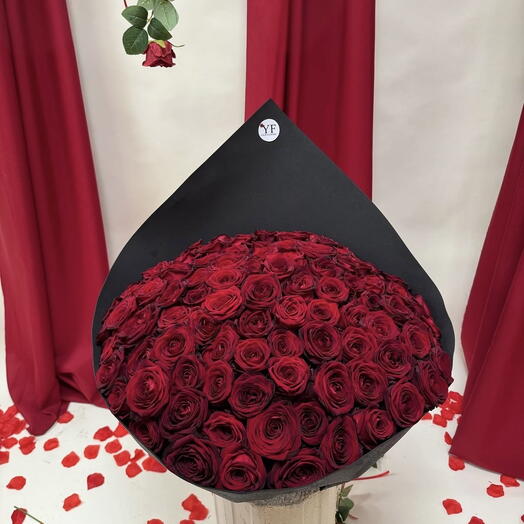 Букет из 100 🌹