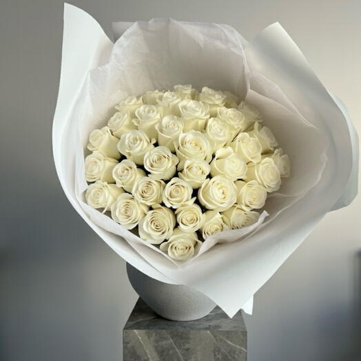 60 White roses