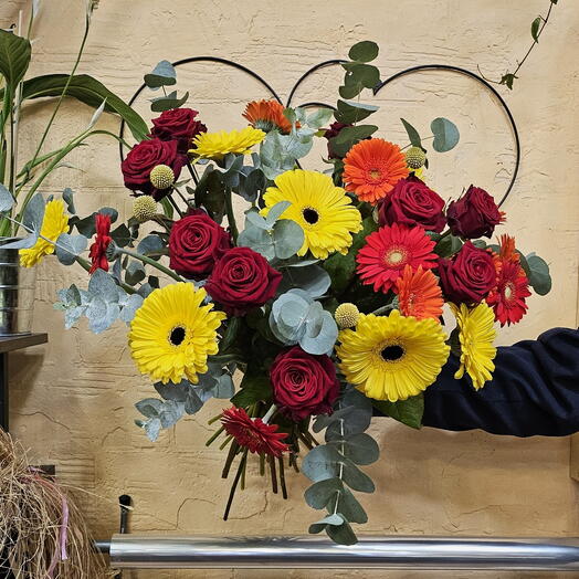 Bouquet colore (Fleurs de saisons selon dispos)