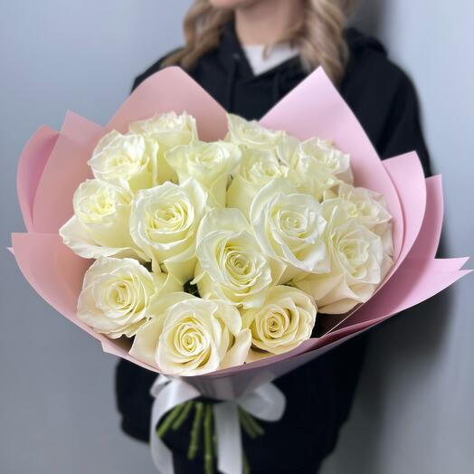 Timeless Elegance 15 White Roses