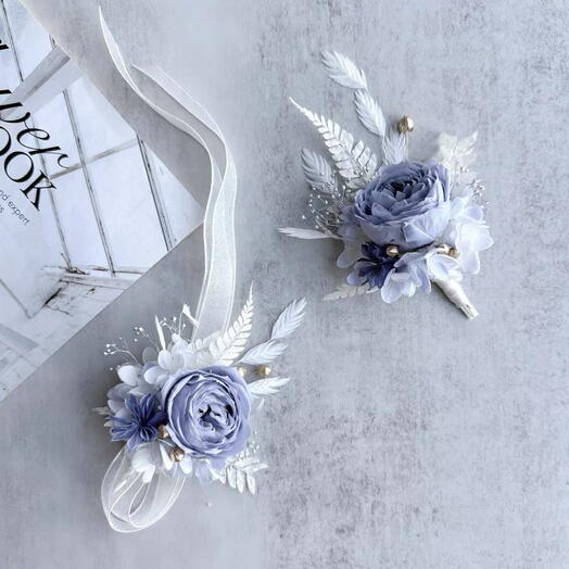 Parure florale de mariage en fleurs eternelles – Boutonniere   Bracelet assortis