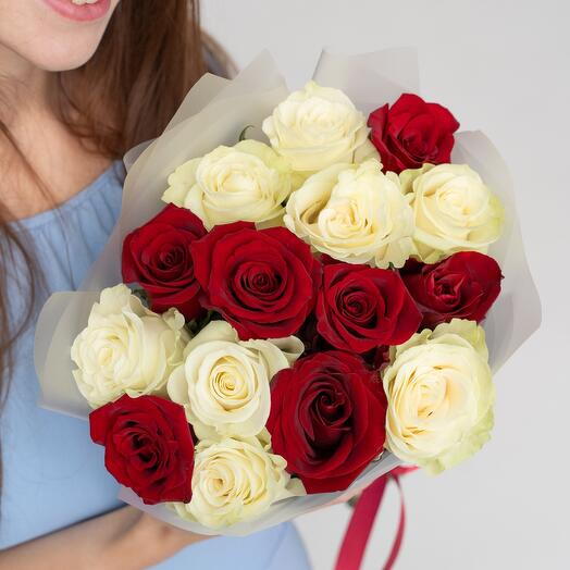15 Red and White Roses