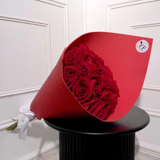 Красные розы