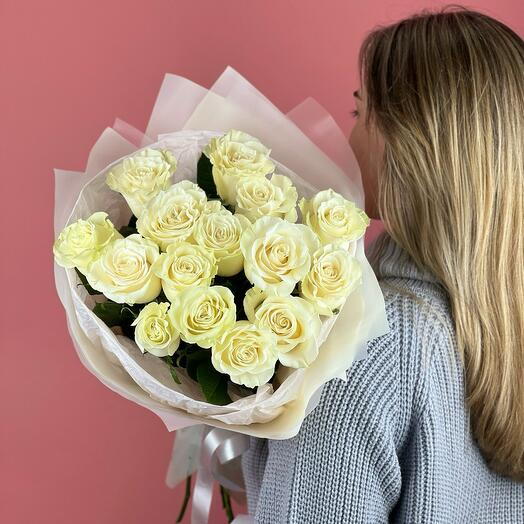 Classic Elegance 15 Mondial White Roses