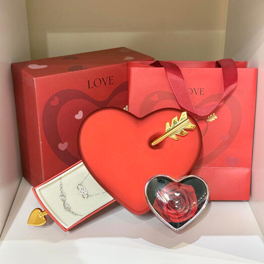 Heart with eternal rose + jewel