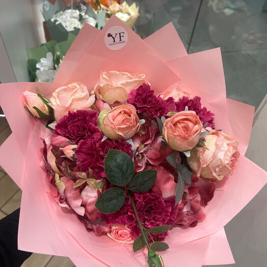 Bouquet pourpre