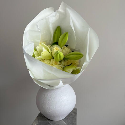 Лилии и розы