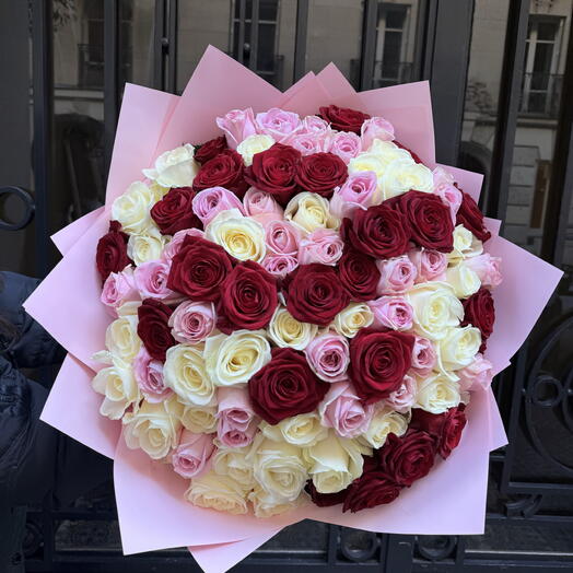 85 mixed roses