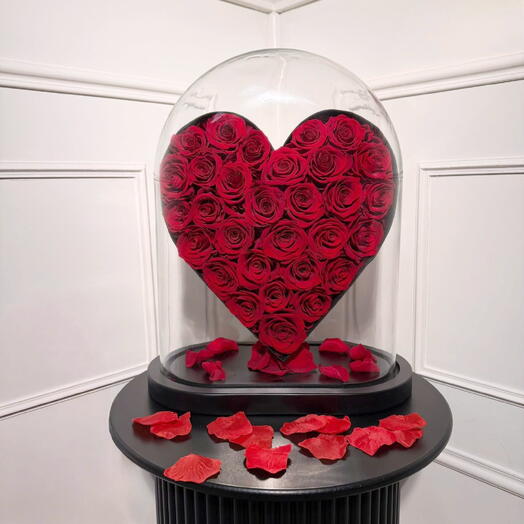 Сердце из стабилизированных роз