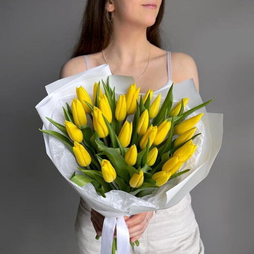 Bouquet de tulipes jaunes eclatantes (25 tiges)
