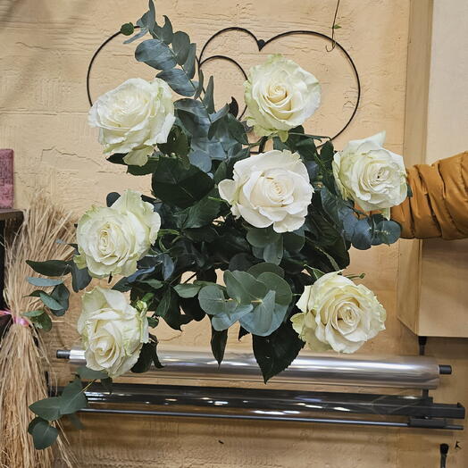 Букет белых роз