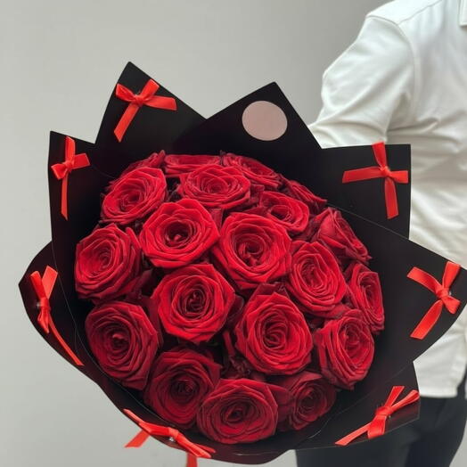 Букет красных роз